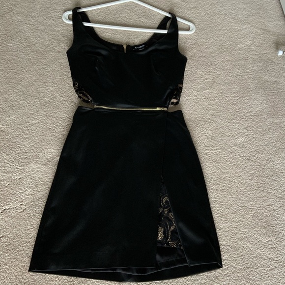 Bebe Short Cocktail Dress - Black & Lace - Picture 1 of 10